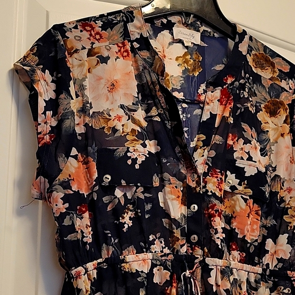 Maternity Blouse, USL (Bundle and offer for all Maternity items) - Picture 3 of 5